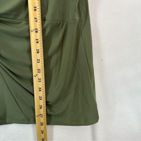 Zenana Outfitters Front Knot Sleeveless Top Blouse Womans Size 3X Green - Picture 5 of 8